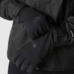 The North Face Apex ETIP Gloves -Sportswear Store the north face apex etip gloves p15399 213383 image